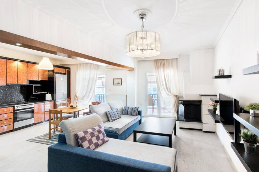 Seafront 2 Bedrooms Apartment Nea Iraklia Dış mekan fotoğraf