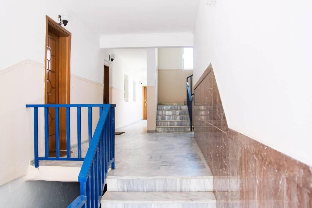 Seafront 2 Bedrooms Apartment Nea Iraklia Dış mekan fotoğraf